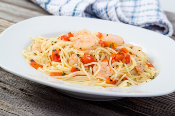 shrimp garlic pasta