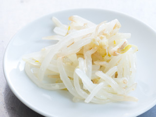 Japanese cuisine, bean sprouts salad