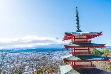 Obraz premium Mt. Fuji with Chureito Pagoda in autumn, Fujiyoshida.