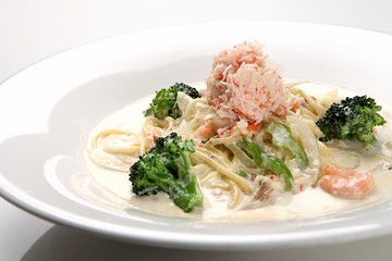 crab cream pasta on plate