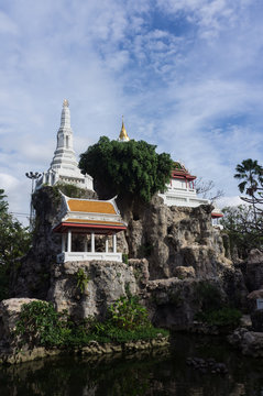 Wat Prayurawongsawat, Bangkok, Thailand