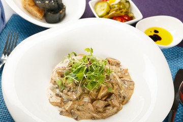 mushroom cream pasta on plate