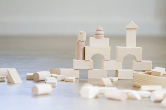 noname wooden buling blocks, building castles and houses from wo