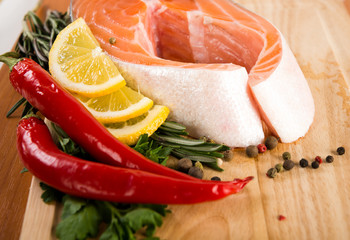 Salmon fillet with rosemary and lemon