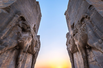 Fototapeta premium Ruins of Gate of All Nations in Persepolis ancient city in Iran