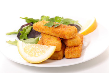 finger fish and salad