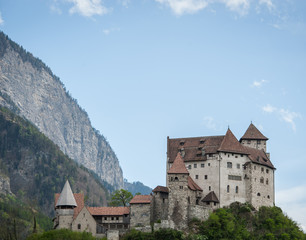 Fototapeta na wymiar Switzerland castle