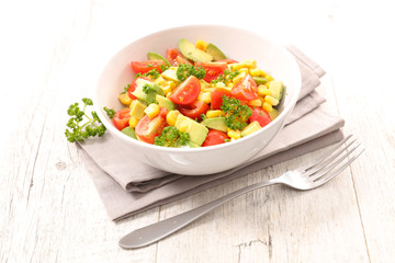 tomato and avocado salad