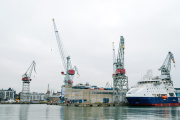 Obraz premium Ship Repair in Dock - Ship Maintenance