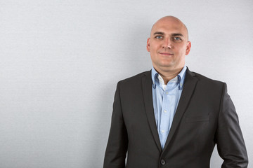 Portrait eines sympathischen Managers