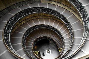 Fototapeta na wymiar Escalier en spirale