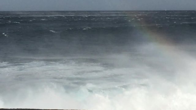 Sturm mit hohen Wellen auf Teneriffa
