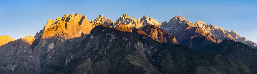panorama of Jade Dragon Snow Mountain - 133921579