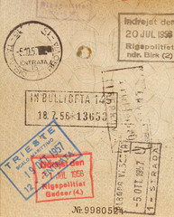 Einreisestempel in einem alten Deutschen Reisepass
