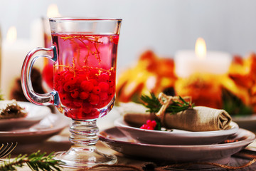 Tea currants in a transparent mug