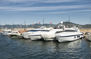 Fototapeta na wymiar Port and harbor in Saint-Tropez.