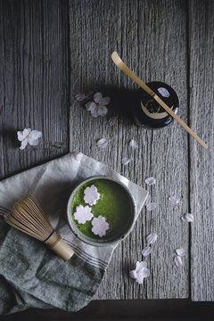 Overhead view of Macha tea with marshmallows on wooden table