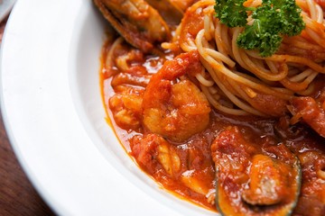 seafood tomato sauce spaghetti
