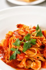 shrimp tomato sauce pasta