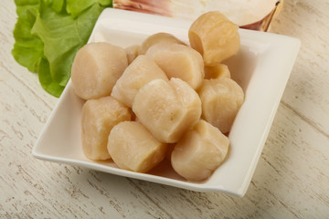 Raw scallops heap