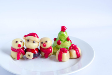 kanom Look Choup : Thai traditional dessert made from green been