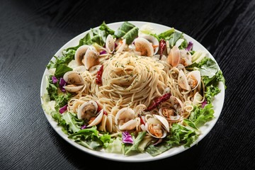 vongole on table