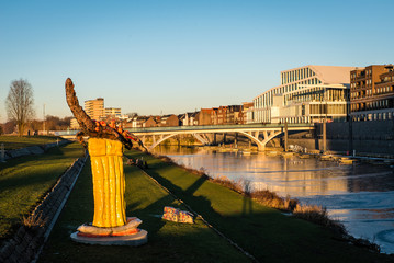 Stadtpanorama Venlo mit Maas