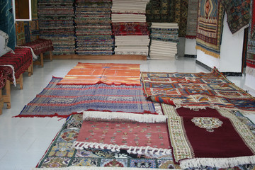 Tienda de alfombras en Tanger, Marruecos.