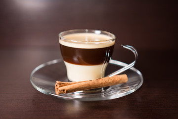 Cafe cortado con leche condensada