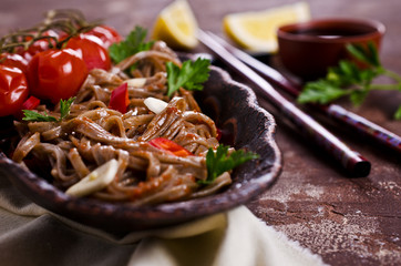 Buckwheat noodles with vegetables