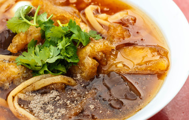 Braised Fish Maw in Red Gravy 