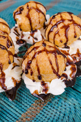 Profiteroles