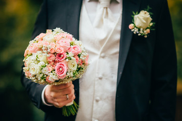 wedding flowers bride groom rose