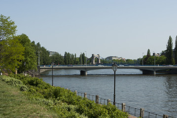 Fototapeta na wymiar Most Pokoju we Wrocławiu