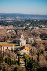 Fototapeta na wymiar Panorama du sommet du donjon de l'Abbé dans l'Abbaye de Montmajour près d'Arles