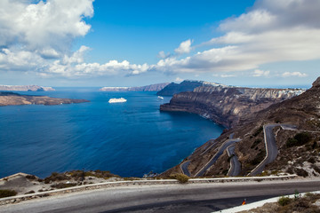 Widok na Morze Egejskie z wyspy Santorini, Thira, Grecja