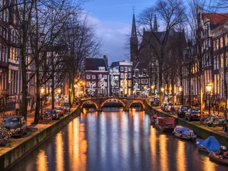 Türaufkleber Amsterdamer Kanal Leidsegracht und Brücke am Abend © Igor