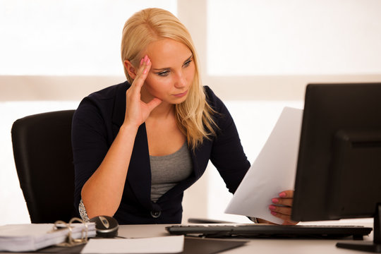 chrisis and depression - Businiss woman in office with bad busin