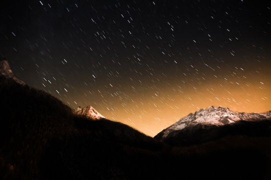 Sternenhimmel im Gebirge