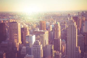 Zelfklevend Fotobehang beautiful sunset view across New York City from midtown Manhattan  © littleny