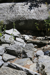 En 1741, deux Britanniques, William Windham (1717-1761) et Richard Pococke (1704-1765), découvrent la vallée de Chamouny (Chamonix). Mer de Glace. Montenvert. Chamonix Mont-Blanc.