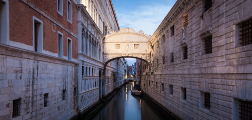 Fototapeta na wymiar Venice - Ponte dei Sospiri