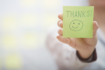 Thanks text on adhesive note - 134080972