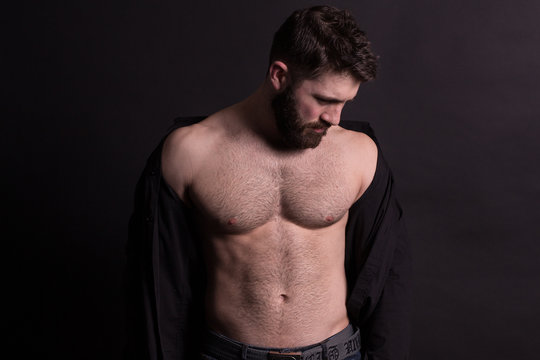Beautiful young man, bearded and muscular, Caucasian, Beau jeune homme barbu et sexy, caucasien