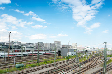 Fototapeta premium MUNICH, GERMANY-July 4, 2016: Street view of Tourists on foot St