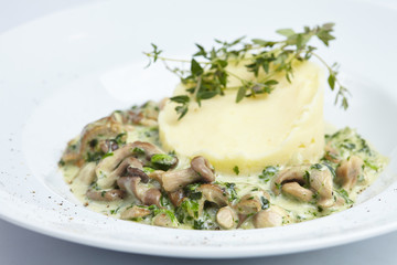 mashed potato with mushrooms