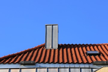 Kamin mit Edelstahlverkleidung