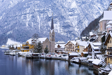 Fototapeta na wymiar Hallstatt and Hallstatterr See Mountain Lake Winter Day View, Alps, Austria