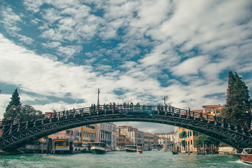 italy venezia canal bridge travel