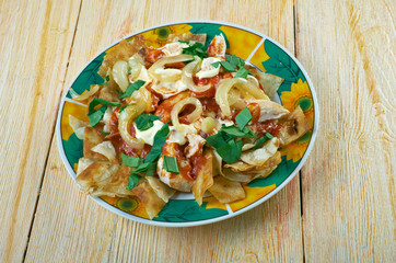 Chilaquiles con salsa roja